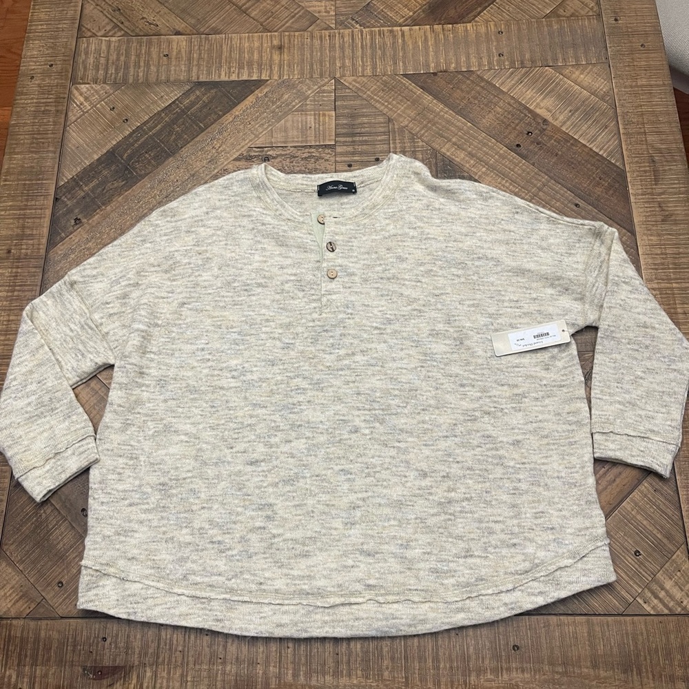 Anna Grace Women's Cream Crewneck Sweater